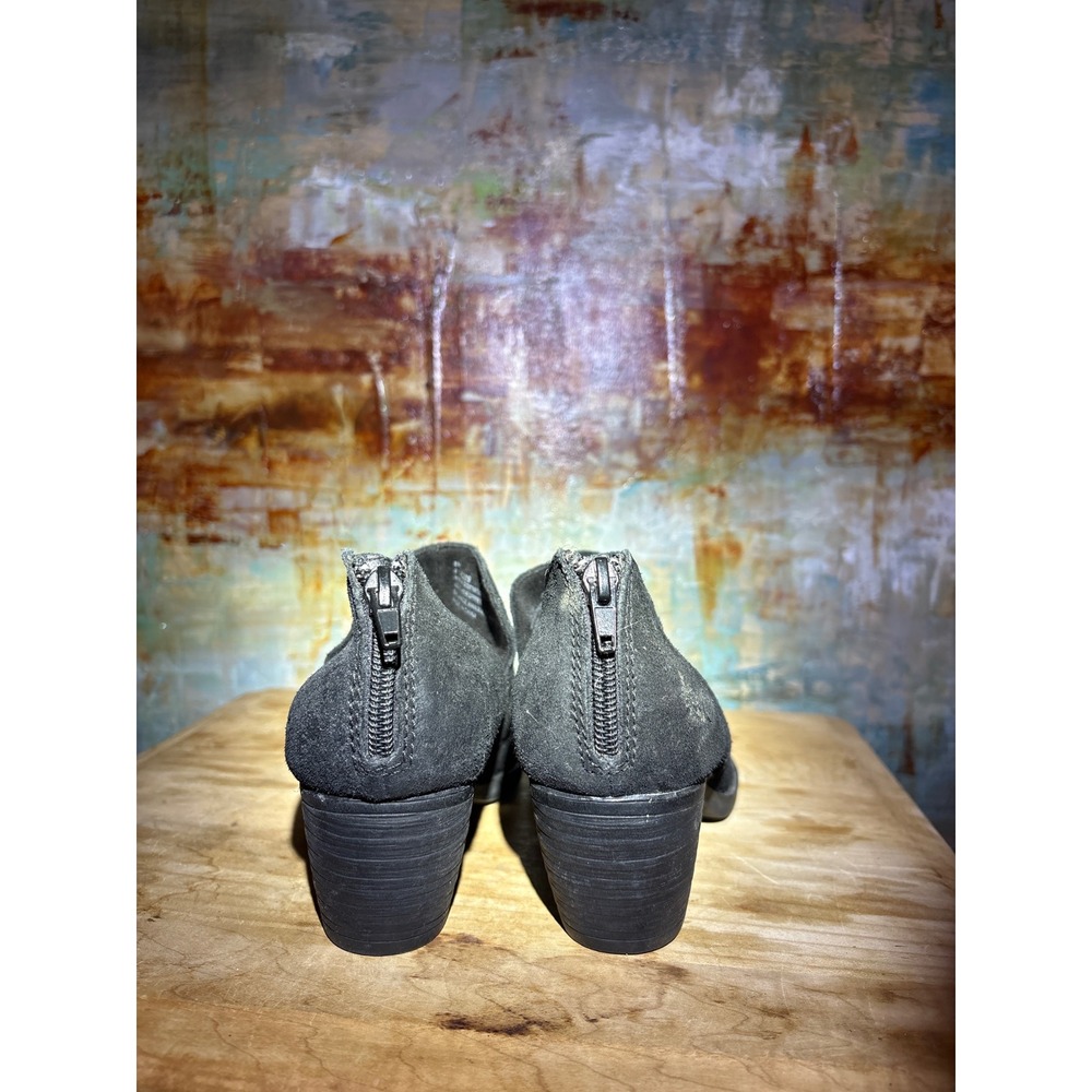 Born Kerri Black Suede Ankle Booties V-Cut Block Heel Back Zip F14209 Womens 8M - Picture 3 of 8